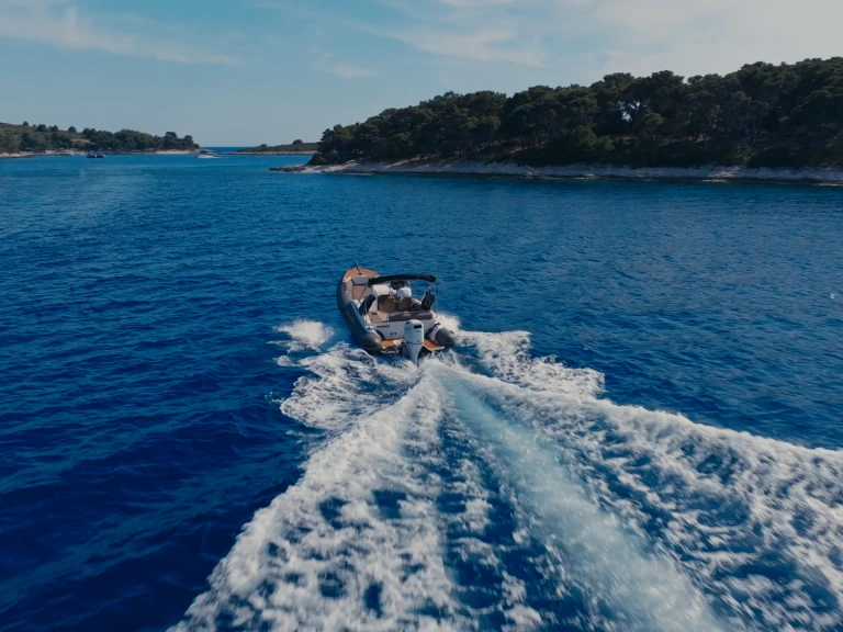 Huur RIB met of zonder schipper Barracuda in Hvar