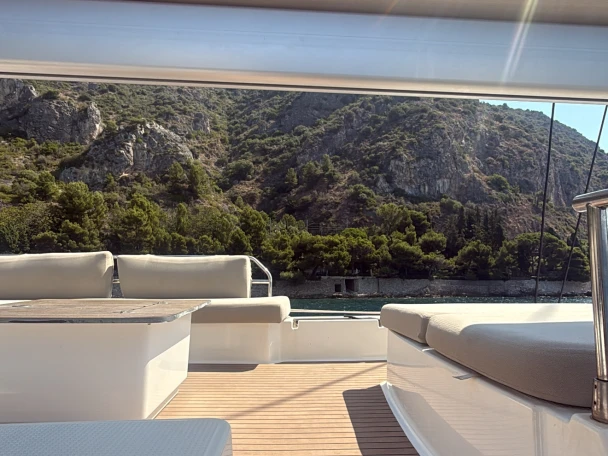 Jachthuur in Cannes - Fountaine Pajot Aura 51 via SamBoat