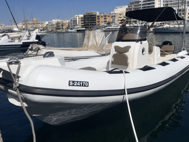 Bootverhuur Ranieri Cayman 26 Sport in Tal-Pietà via SamBoat