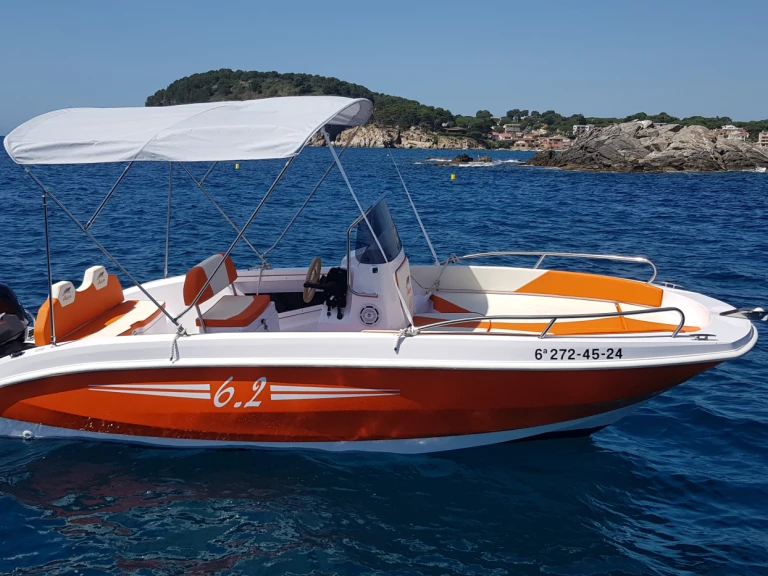 Huur een Marine 6.2 in Palamós
