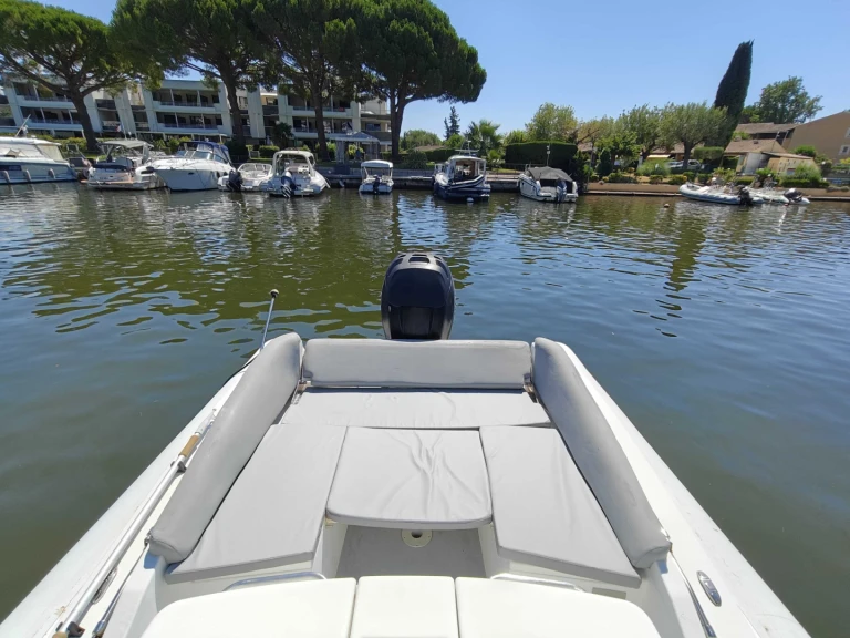 Bootverhuur Port de Cannes Marina goedkoop Selva D840 Exclusive