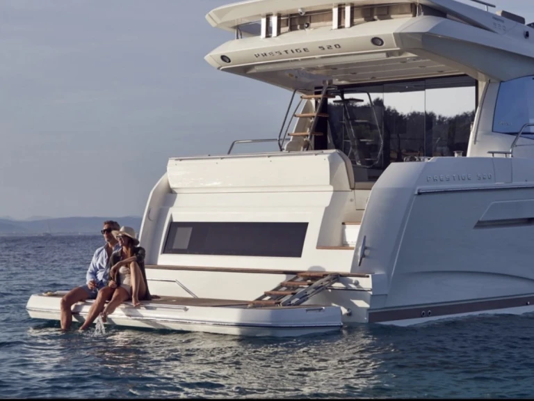 Bootverhuur Prestige Prestige 520 Fly in Propriano via SamBoat