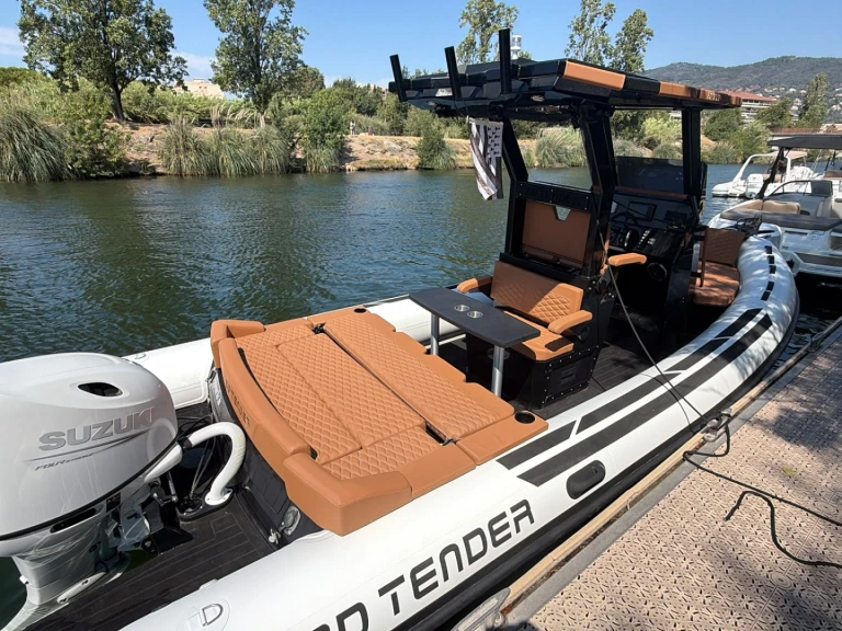 Huur RIB met of zonder schipper 3D Tender in Mandelieu-la-Napoule
