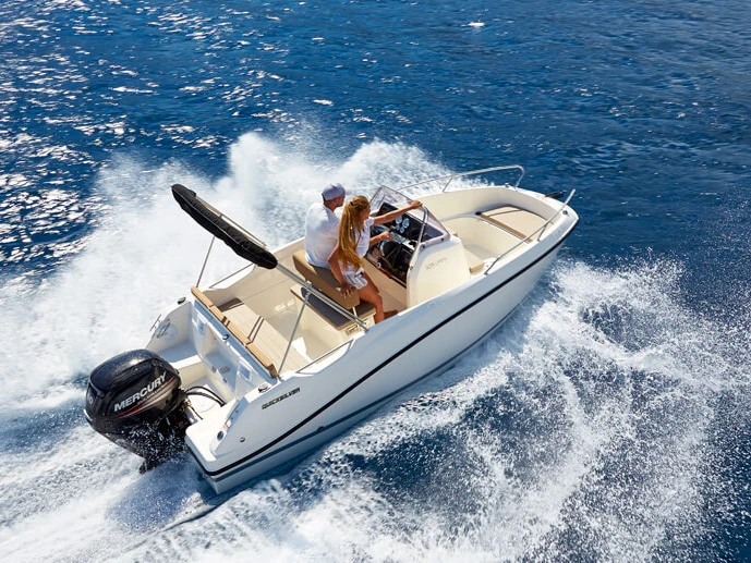 Huur een Quicksilver Activ 505 Open in Carboneras