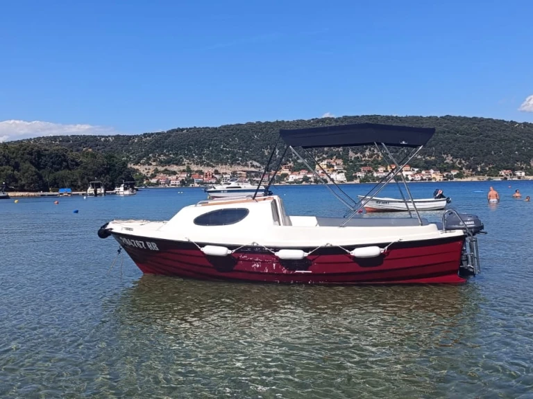 Adria 500 Cabin te huur van particulier of professional in Supetarska Draga