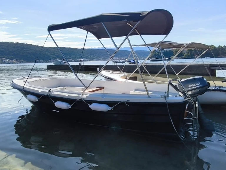Verhuur Motorboot Adria 500 met vaarbewijs