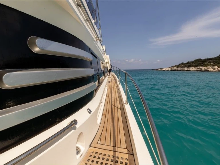 Huur Motorboot met of zonder schipper Custom Made in Göcek