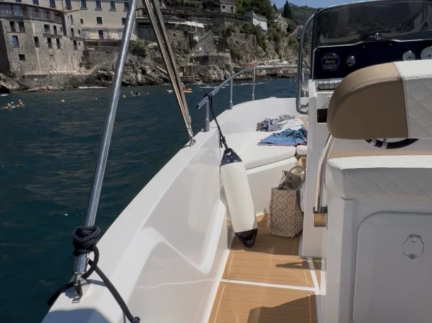 Huur Motorboot met of zonder schipper Idea Marine in Salerno