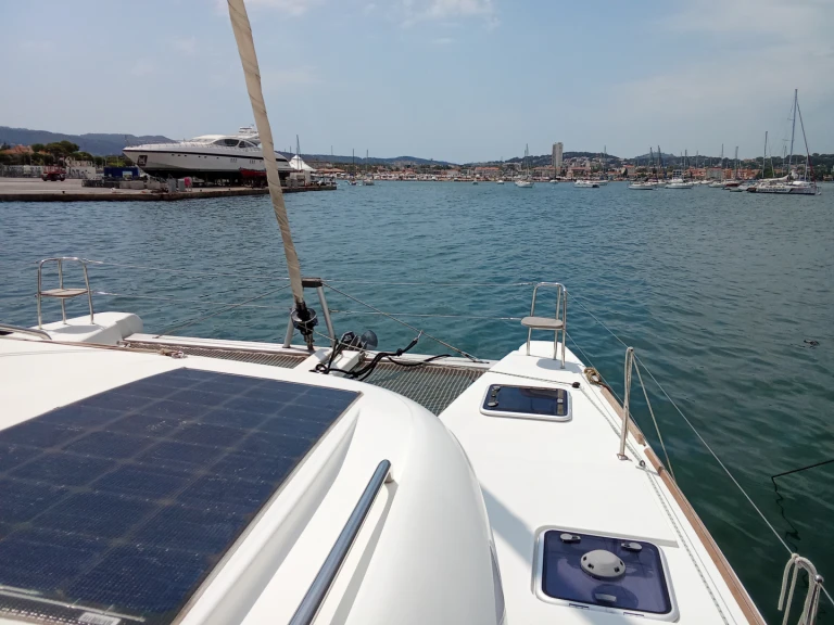 Jachthuur in Port de Hyères (St Pierre) - Lagoon Lagoon 42 via SamBoat