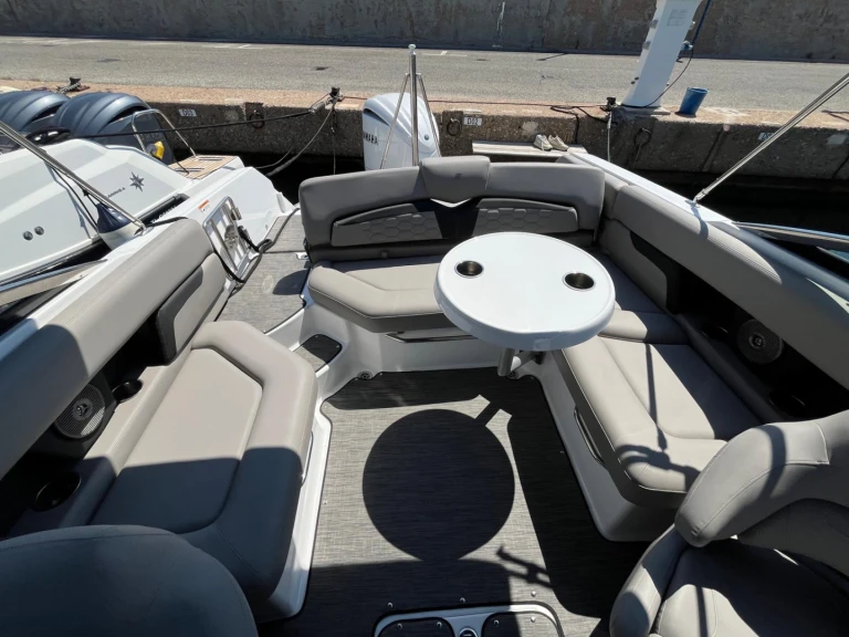 Jachthuur in Cogolin - Four Winns HD5 via SamBoat