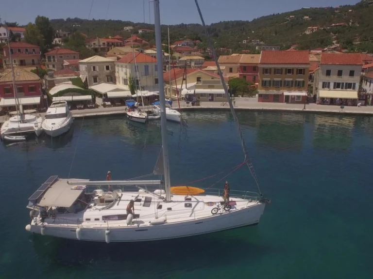 Bootverhuur Pálairos goedkoop Oceanis 54