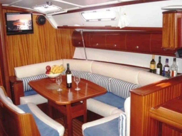 Zeilboot te huur in Ávdira voor de beste prijs