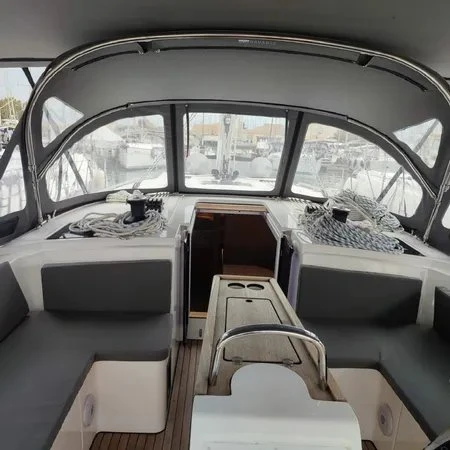 Huur een Bavaria Bavaria C42 in Lefkáda