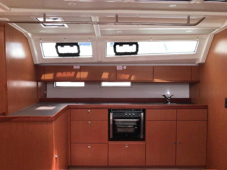 Bavaria Cruiser 46 te huur van particulier of professional in Gouviá