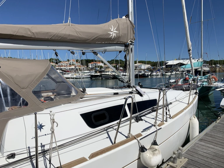 Verhuur Zeilboot in Pornic - Jeanneau Sun Odyssey 33i