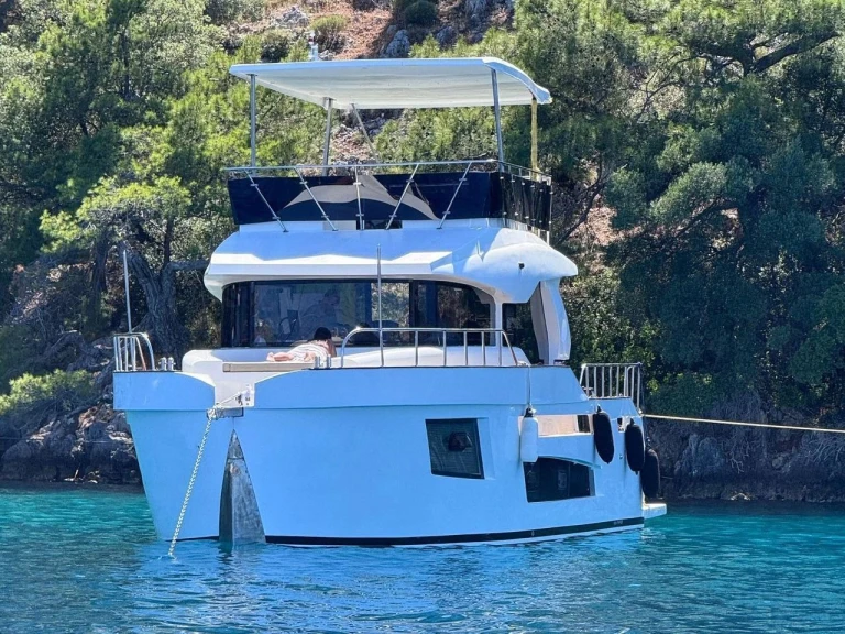 Motorboot te huur in Göcek voor de beste prijs
