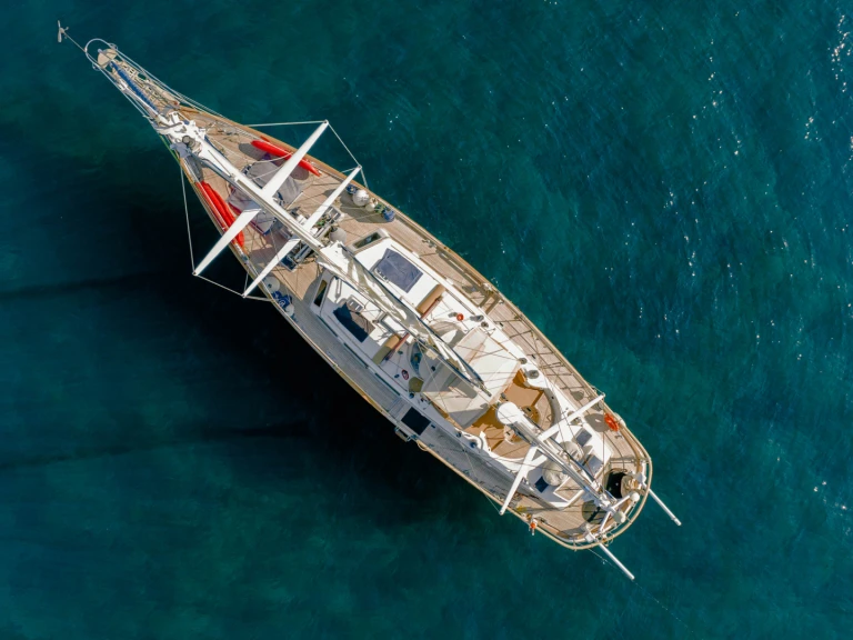 Bootverhuur Ta Chiao Scorpio 72 in Hyères via SamBoat