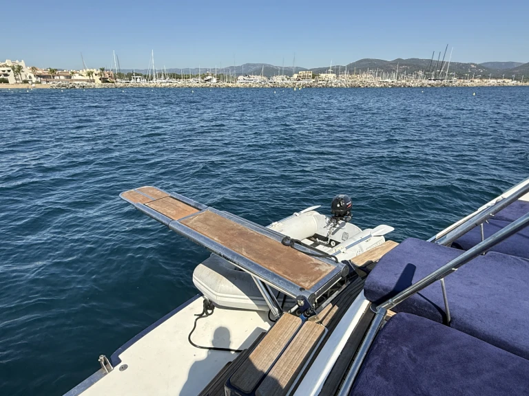 Motorboot te huur in Port Grimaud voor de beste prijs