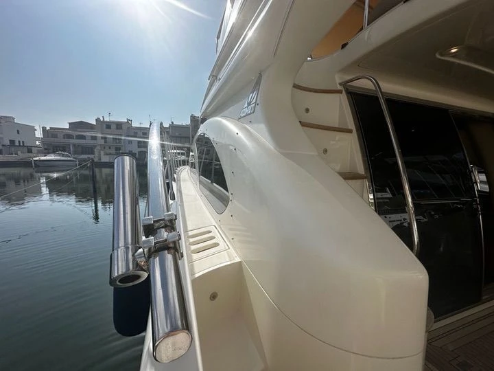 Bootverhuur Roses goedkoop Azimut 55 Fly