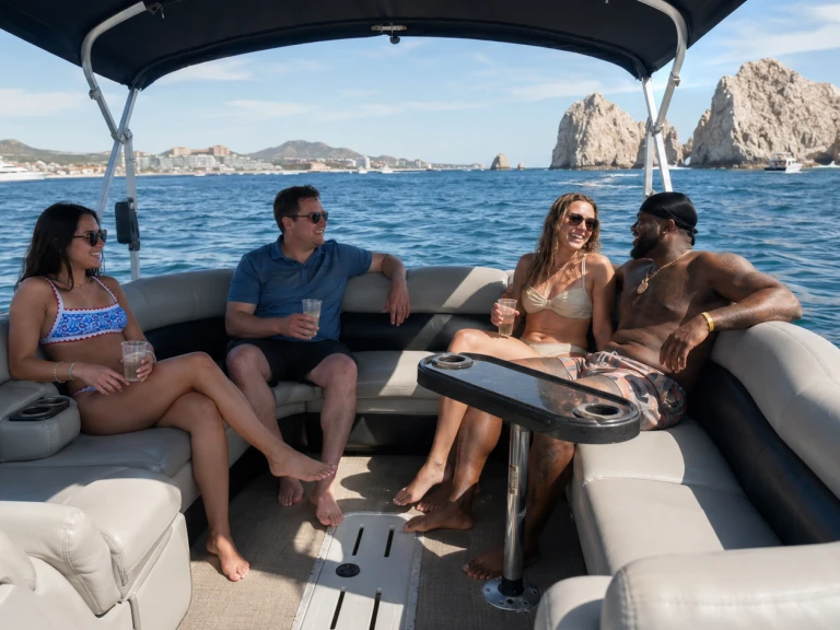 Huur Motorboot met of zonder schipper Custom Made in Cabo San Lucas