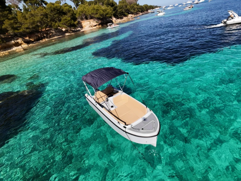 Bootverhuur Poseidon BlueWater 170 in Mandelieu-la-Napoule via SamBoat