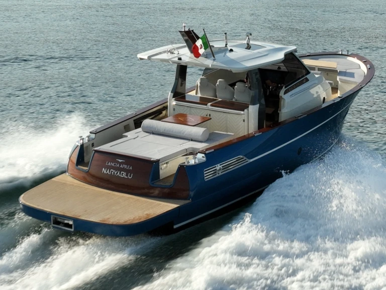 Verhuur Motorboot Lancia Aprea met vaarbewijs
