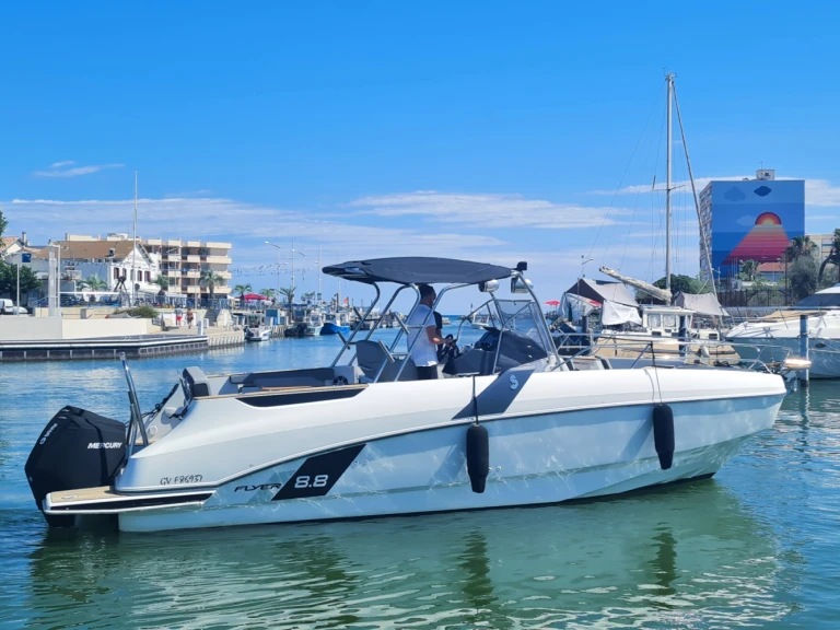Motorboot te huur in Saint-Raphaël voor de beste prijs