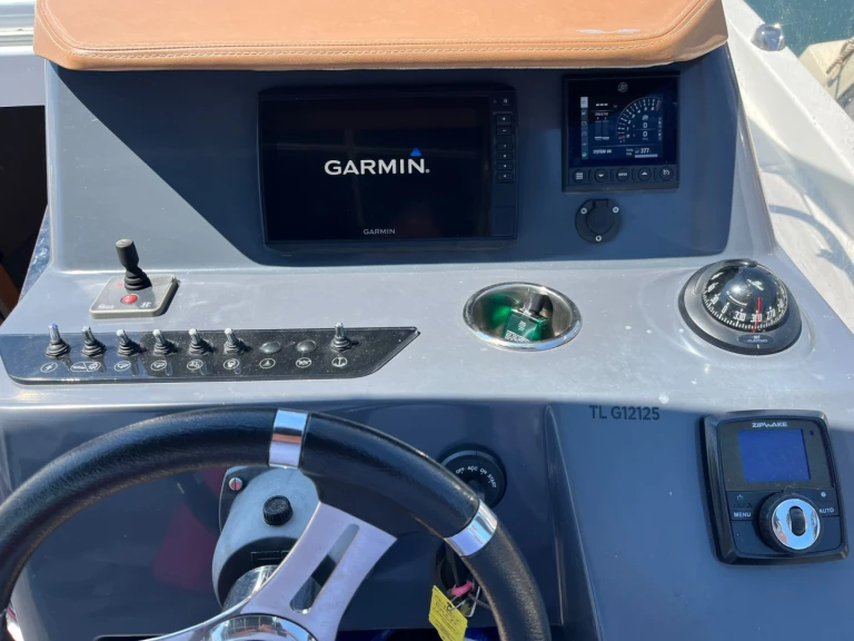 Verhuur Motorboot in Saint-Raphaël - Bénéteau Flyer 8.8 SUNdeck