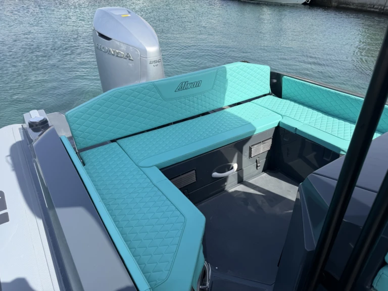 Verhuur RIB in Porto Pollo - Alson Force 8