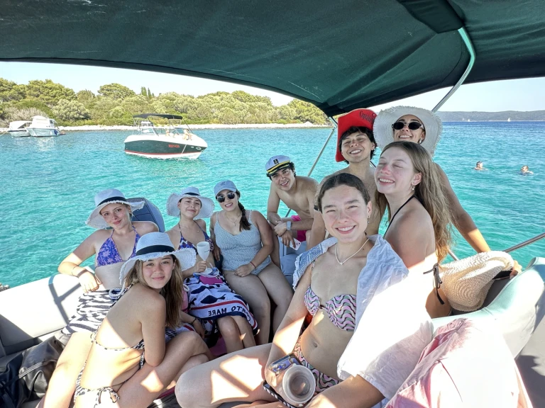 Motorboot te huur in Split voor de beste prijs