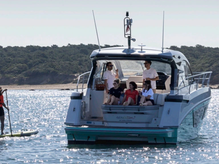 Huur een Bénéteau Gran Turismo 41 in Les Sables-d'Olonne