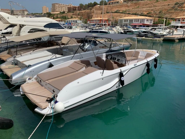 Bootverhuur Frauscher 858 fantom Air in Port Adriano via SamBoat
