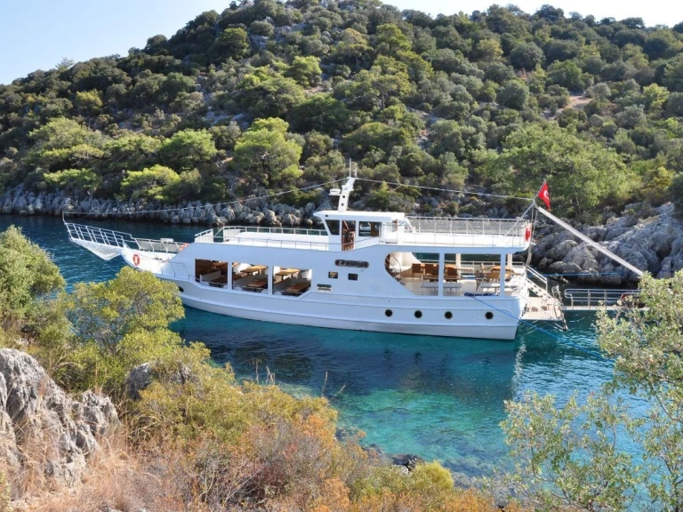Huur Motorboot met of zonder schipper Custom Made in Göcek