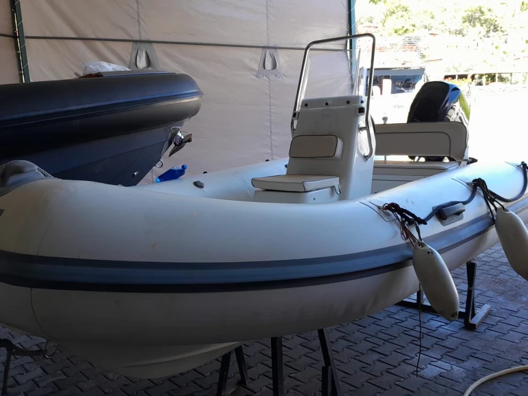 Motorboot te huur in Göcek voor de beste prijs