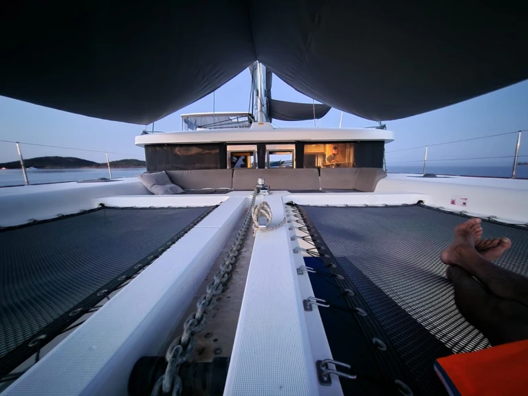 Verhuur Catamaran in Ajaccio - Lagoon Lagoon 450 Sport Top