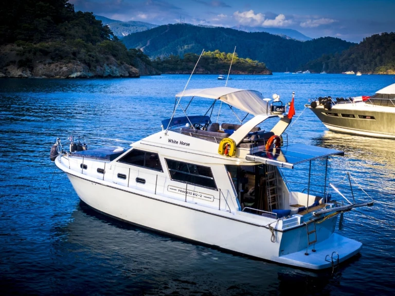 Huur Motorboot met of zonder schipper Custom Made in Göcek