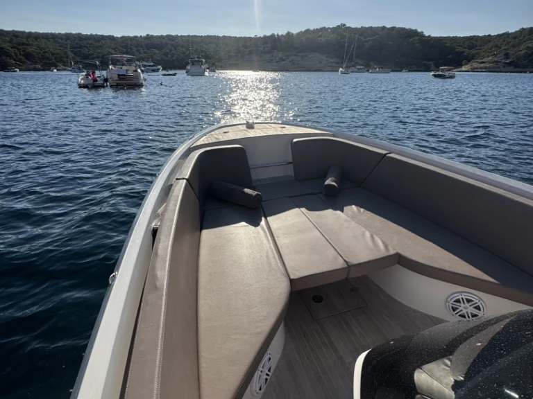 Huur Motorboot met of zonder schipper Frauscher in Port Adriano