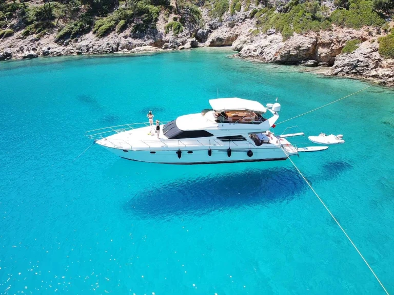 Motorboot te huur in Göcek voor de beste prijs