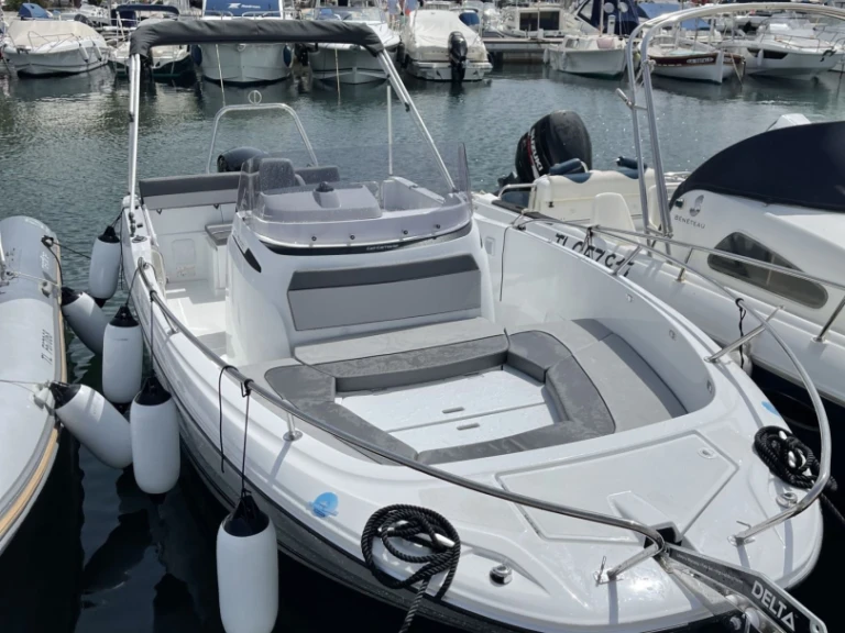 Verhuur Motorboot Jeanneau met vaarbewijs
