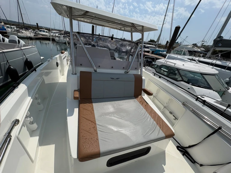 Bootverhuur Brest goedkoop Flyer 9 SPACEdeck