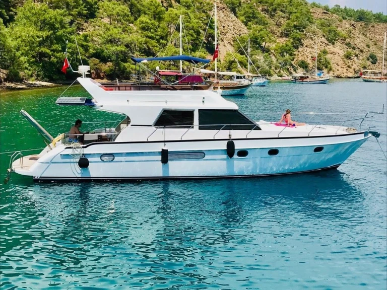 Huur Motorboot met of zonder schipper Custom Made in Göcek