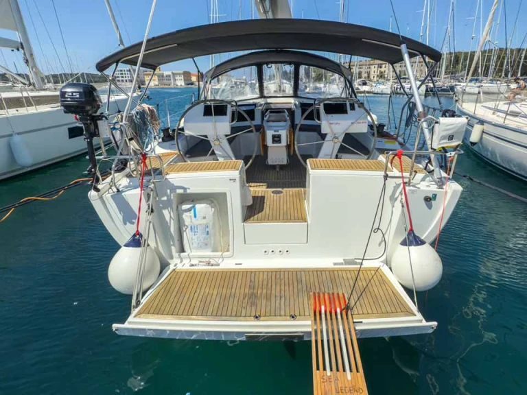 Verhuur Zeilboot in Pula - Hanse Hanse 455