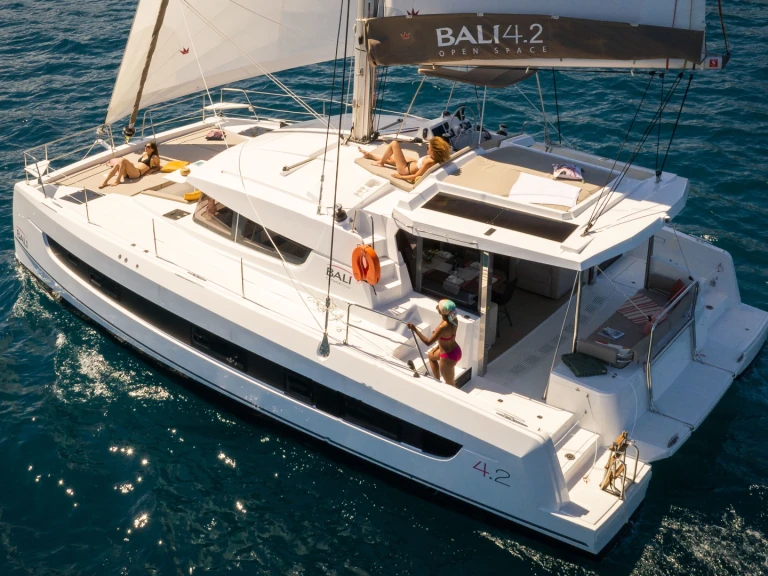 Huur een Bali Bali 4.2 in Saint-Mandrier-sur-Mer