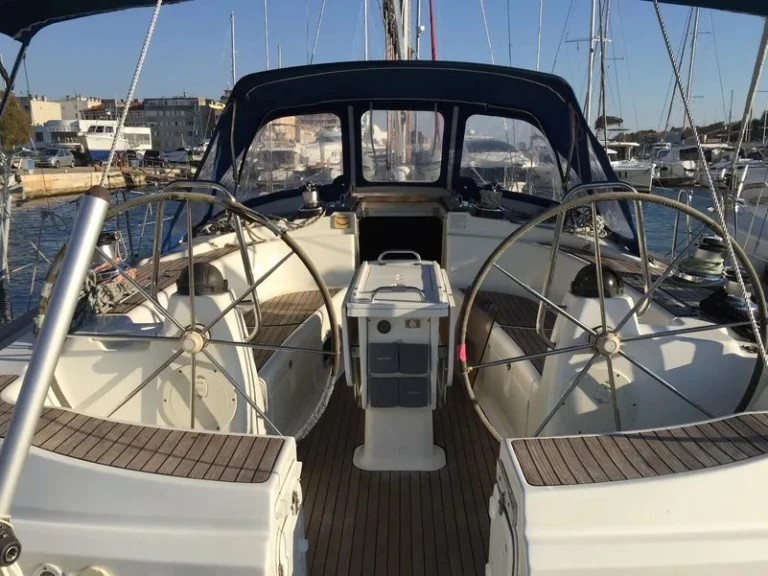 Zeilboot te huur in Volos voor de beste prijs