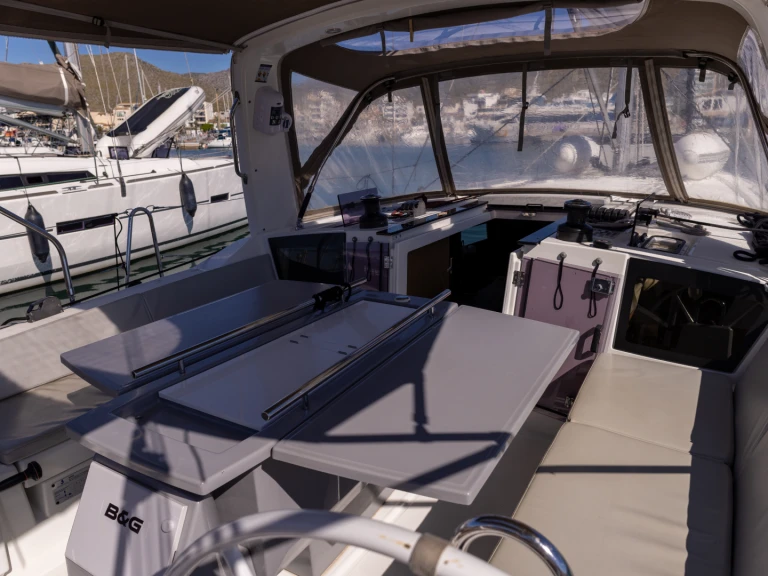Verhuur Zeilboot Bénéteau met vaarbewijs