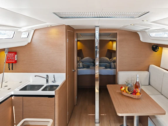 Huur een Jeanneau Sun Odyssey 440 in Kaštela