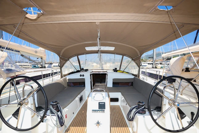 Huur een Jeanneau Sun Odyssey 440 in Kaštela