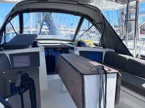 Verhuur Zeilboot in Lávrio - Dufour Dufour 41