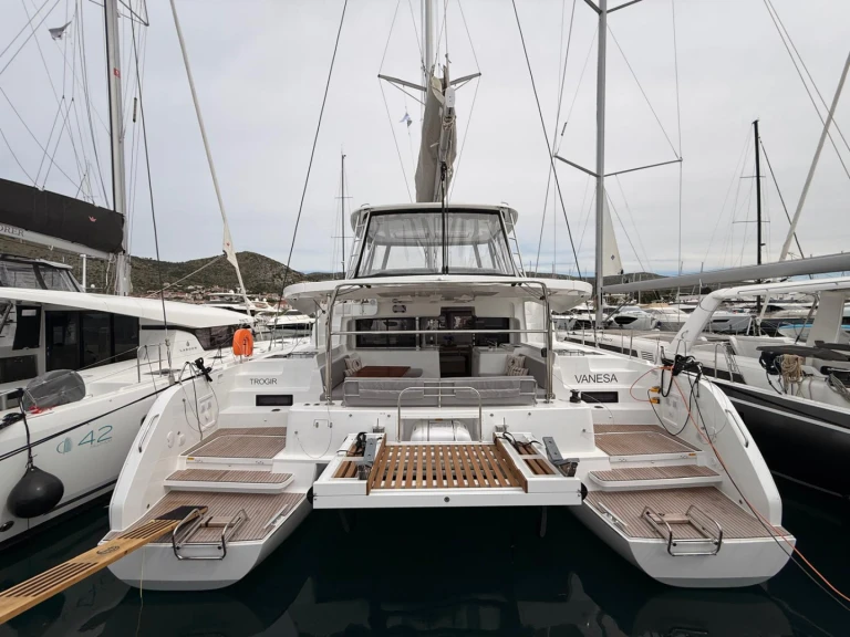 Lagoon Lagoon 46 te huur van particulier of professional in Seget Donji