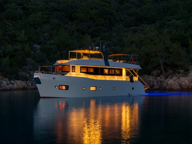Motorboot te huur in Göcek voor de beste prijs